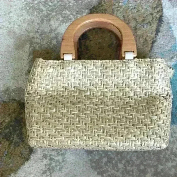 COVINGTON woven clutch bag - Picture 4 of 5